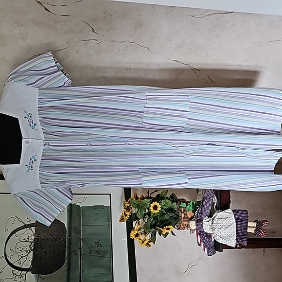 Vintage Kmart Short Sleeve Front Snap Striped  Housecoat Women's Size Medium - Picture 2 of 16